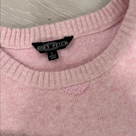 White House Black Market Women's Sweaters in Pink, Cream, and Gray - Picture 9 of 9
